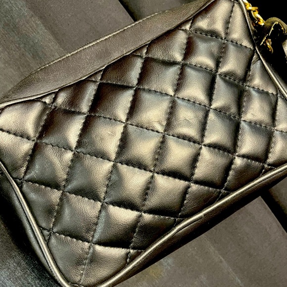 Black leather-like quilted over the shoulder purse with Gold Trim - Picture 3 of 4